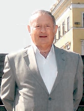 Бажов Валерій Аркадійович