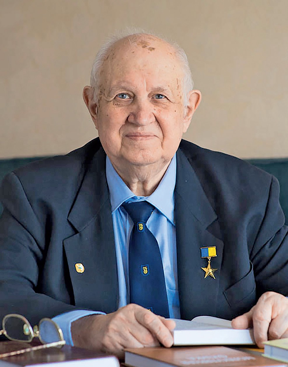 Бар’яхтар Віктор Григорович