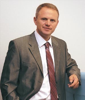 ДЕРЕВ'ЯНЧУК Володимир Анатолійович