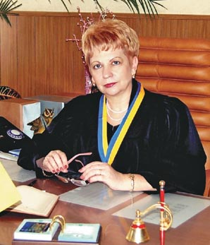 ЗУБОВА Любов Володимирівна